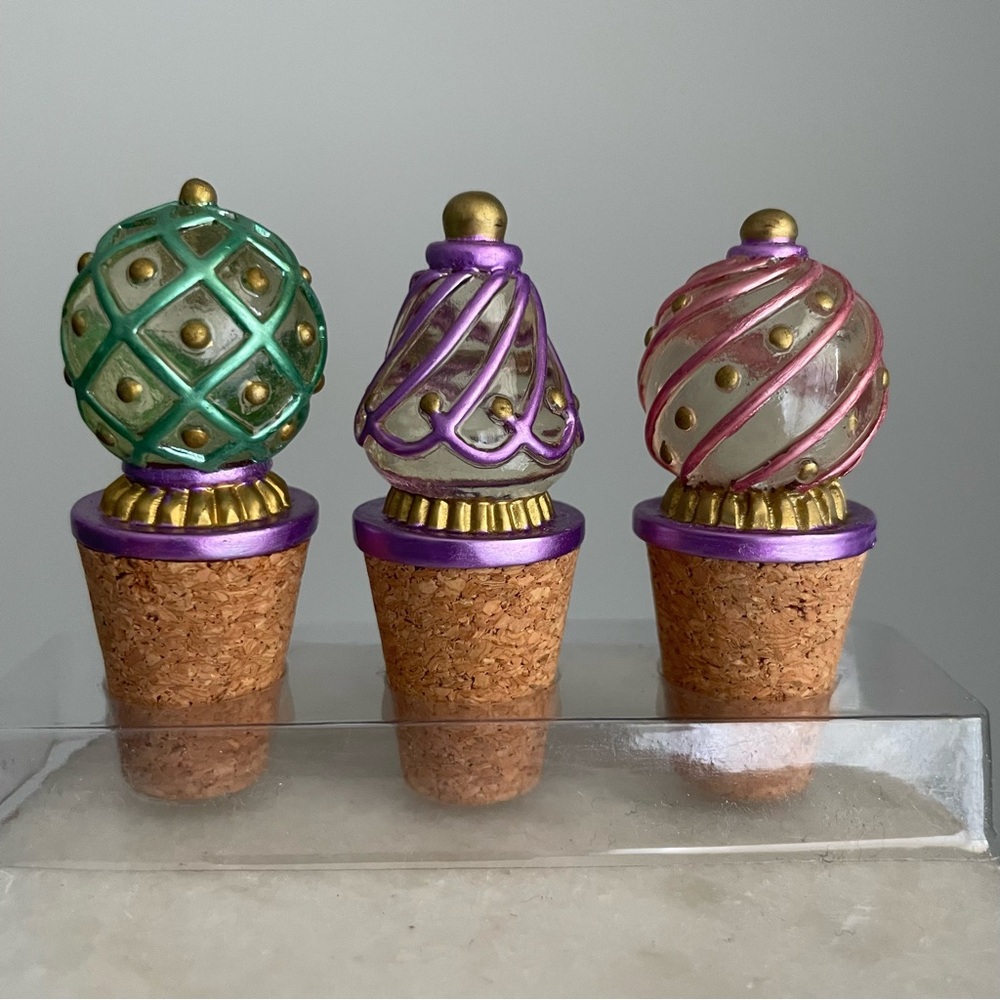 Set of 3 Glass bottle stoppers